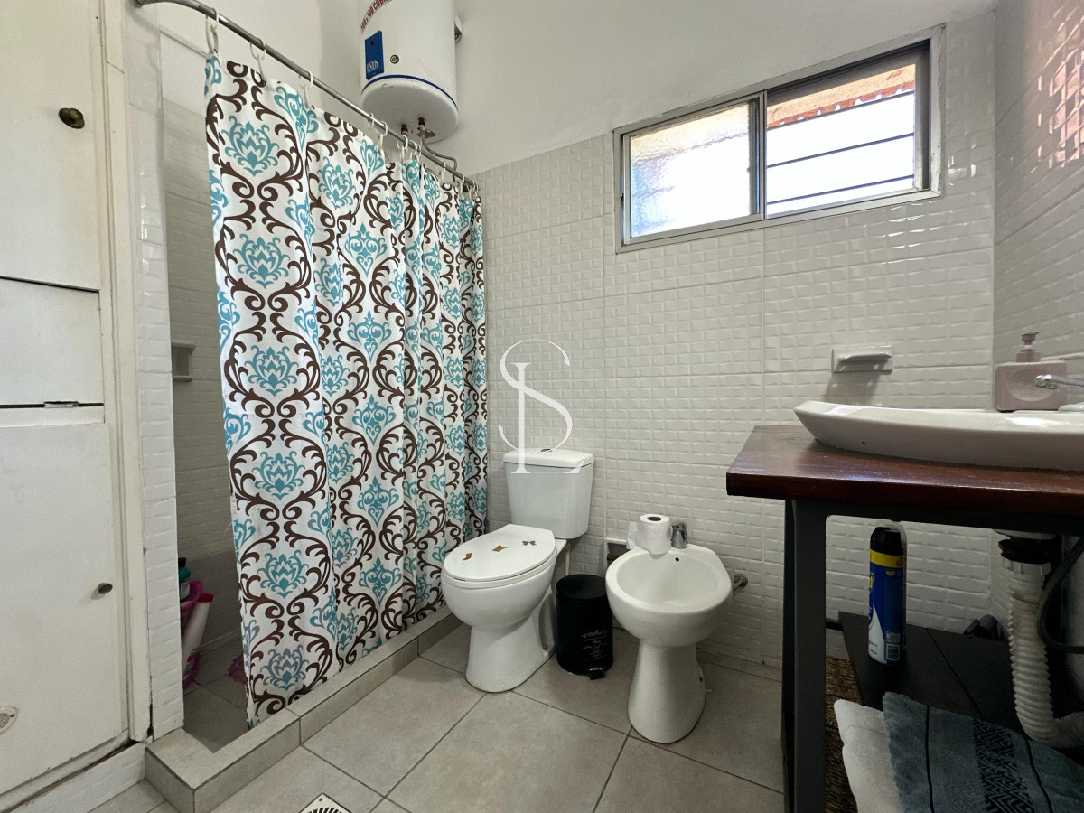 Casa ID.158 - Casa de 4 dormitorios y dependencia de servicio en venta en Pinares