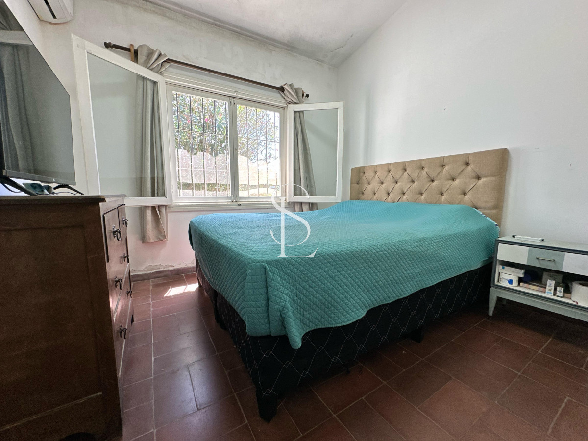 Casa ID.158 - Casa de 4 dormitorios y dependencia de servicio en venta en Pinares