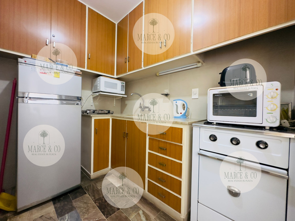 Apartamento ID.2231 -  Apartamento en venta, 1 dormitorio, peninsula con garage Punta del este.