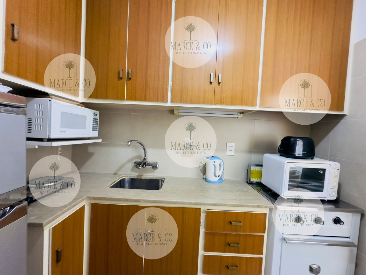 Apartamento ID.2231 -  Apartamento en venta, 1 dormitorio, peninsula con garage Punta del este.
