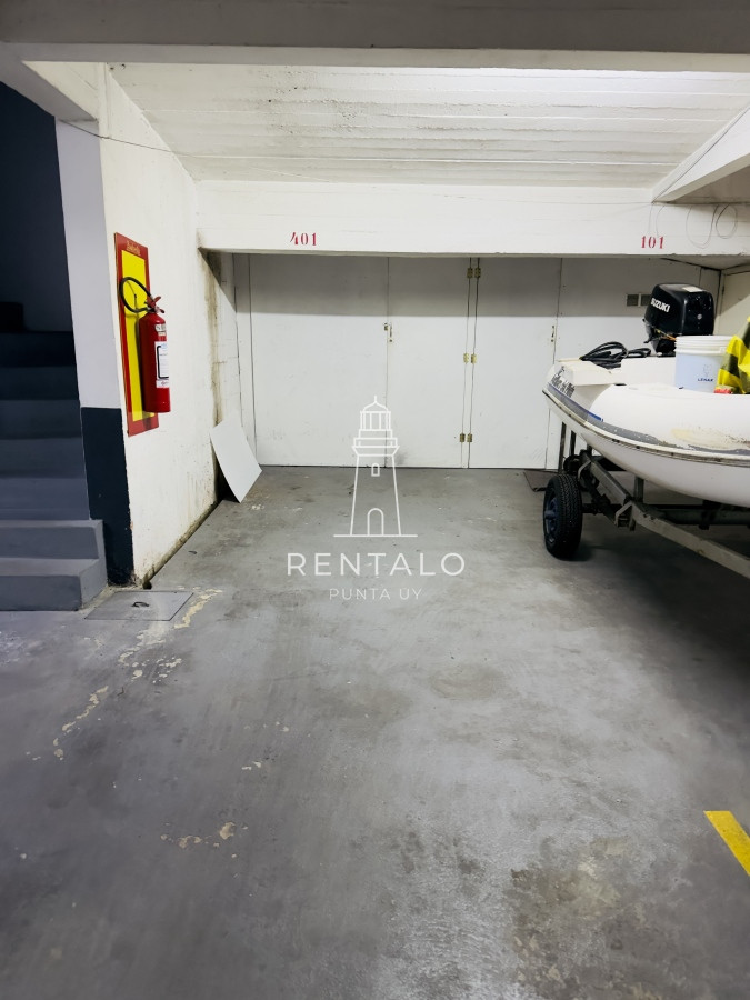 Apartamento ID.846 - Apartamento en venta de 3 dormitorios en Punta del este mansa con vista al mar 