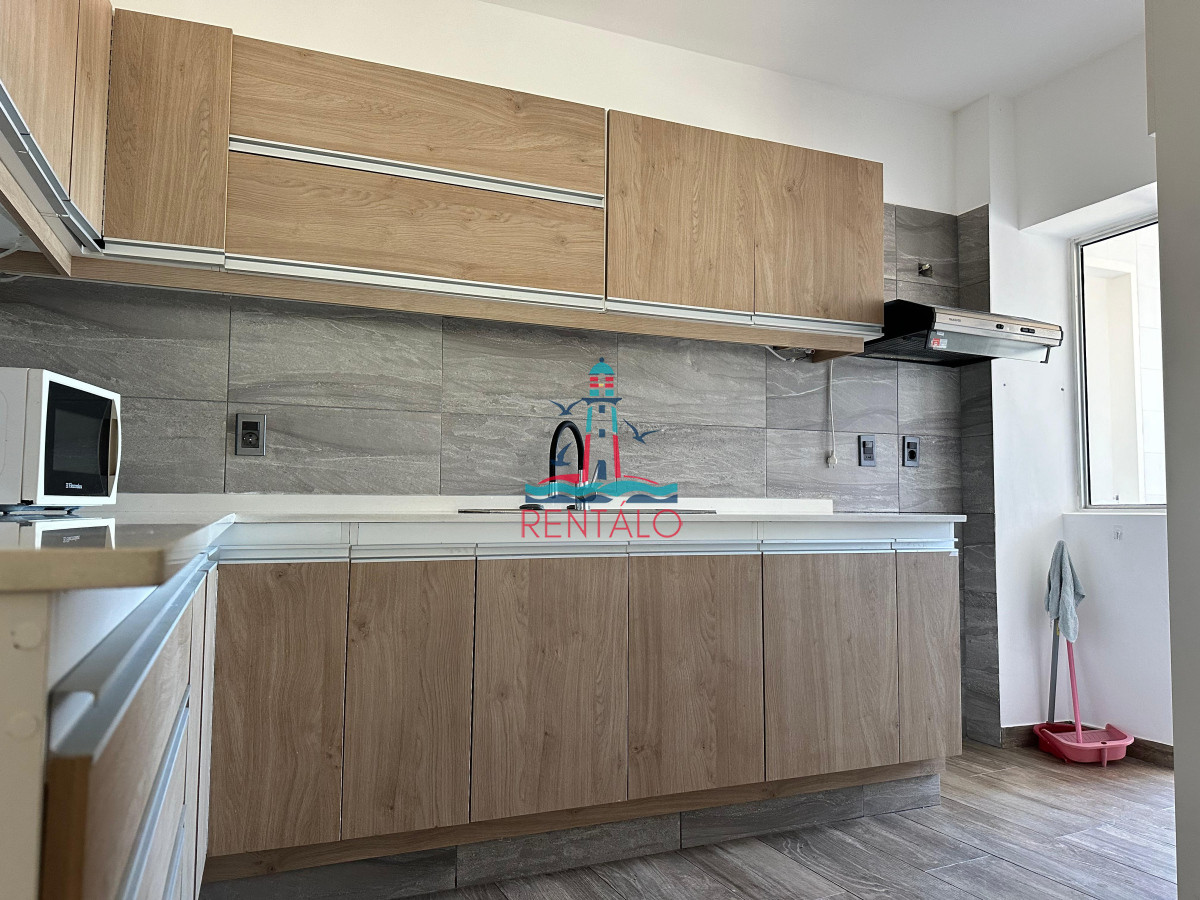 Apartamento ID.393 - Apartamento de dos dormitorios y dependencia de servicio en venta en Punta del Este