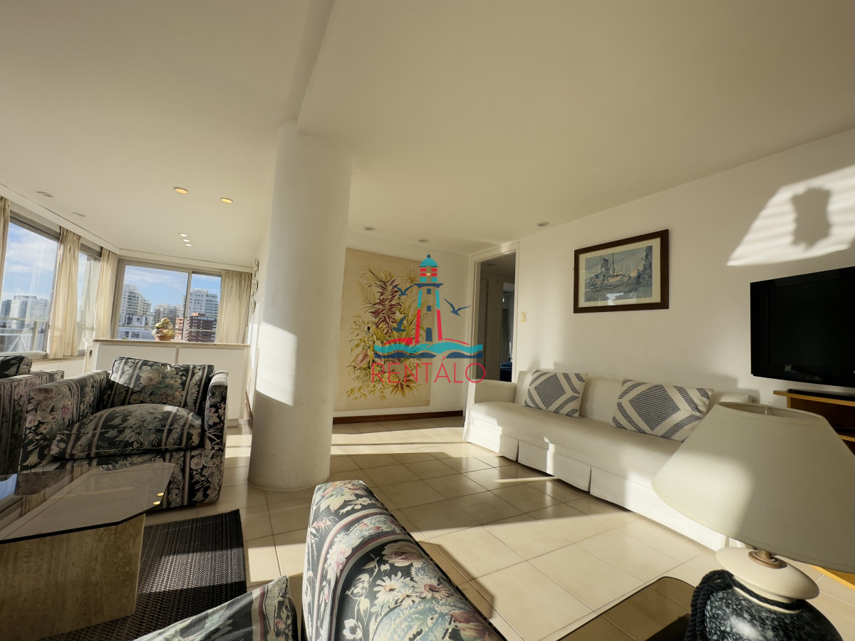 Apartamento ID.395 - Apartamento en venta, dos dormitorios, 2 baños, peninsula.