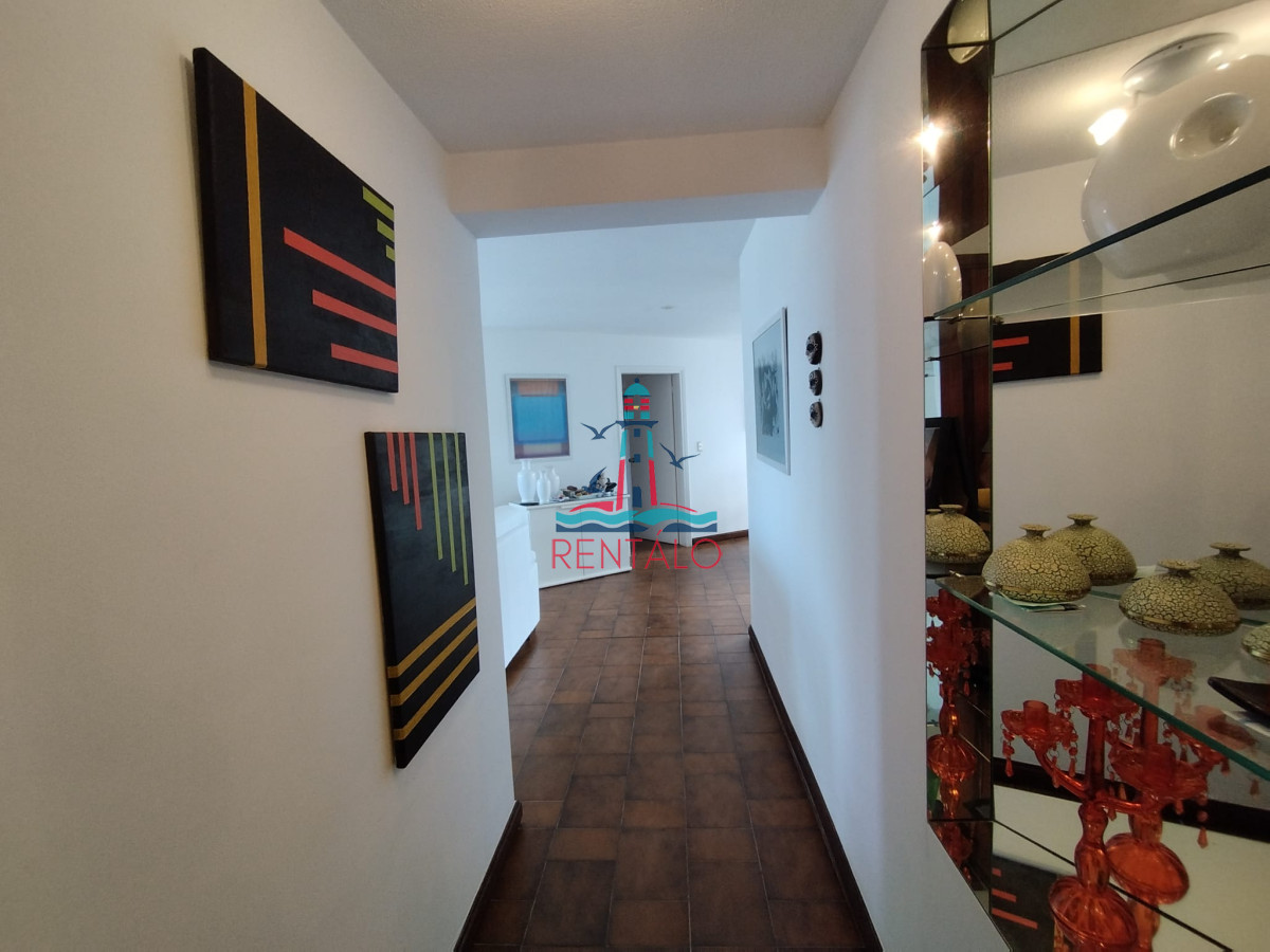 Apartamento ID.521 - venta de apartamento sobre playa brava