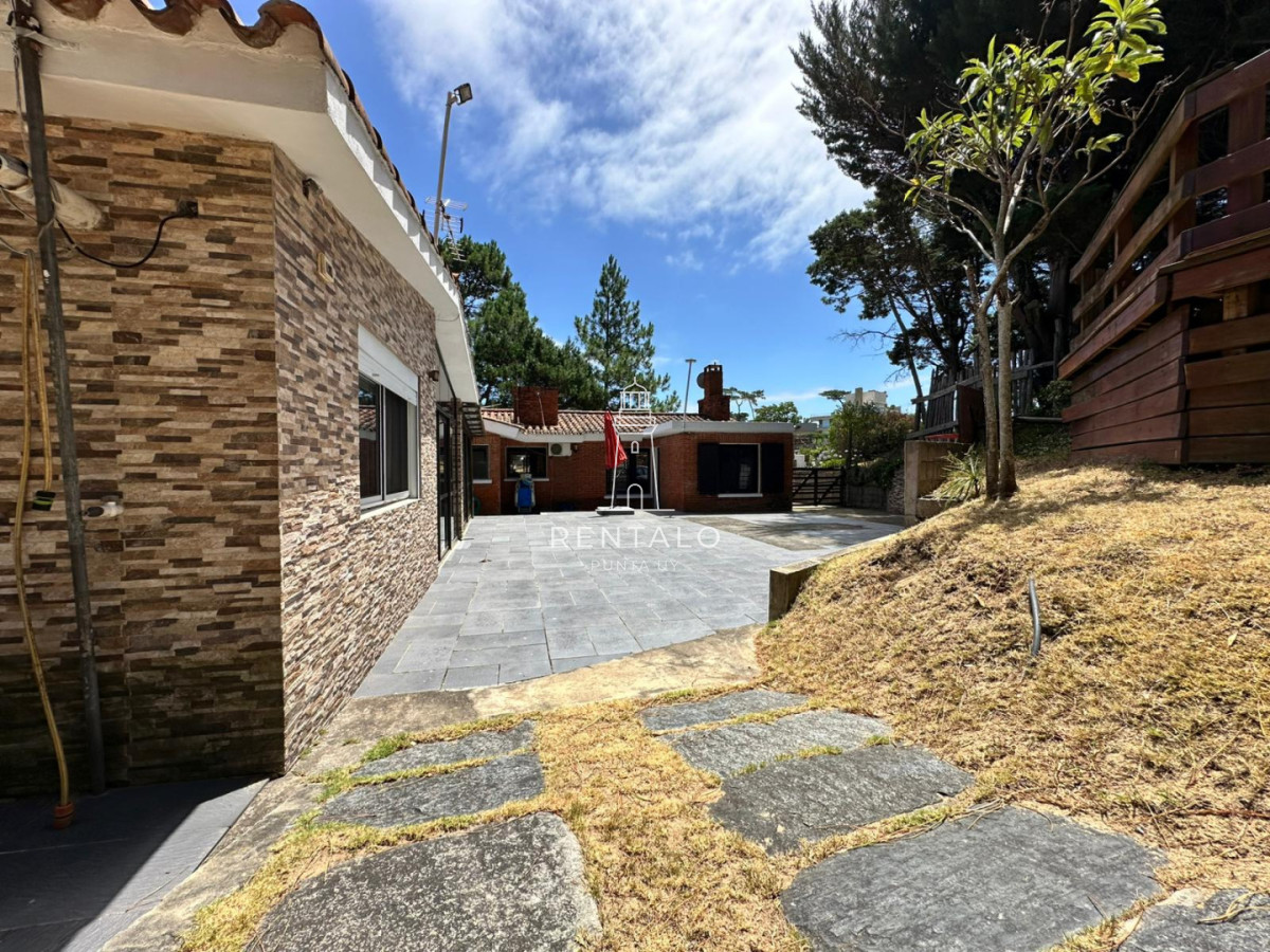 Casa ID.877 - Casa de 3 dormitorios en venta en playa mansa