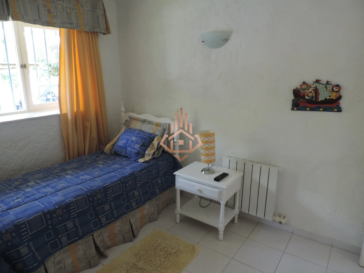 Vendo Casa de 5 Dormitorios en Punta del Este