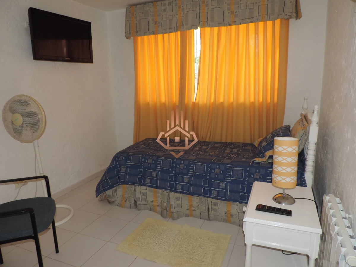 Vendo Casa de 5 Dormitorios en Punta del Este