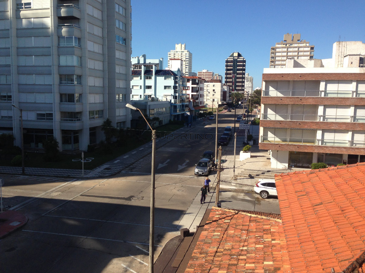 Apartamento ID.3550 - Apartamento en venta Punta del Este dos dormitorios 