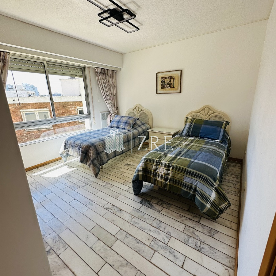 Apartamento ID.1267 -  Apartamento en venta, primera linea de la playa brava 