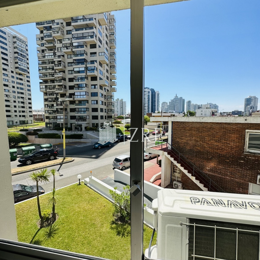 Apartamento ID.1267 -  Apartamento en venta, primera linea de la playa brava 