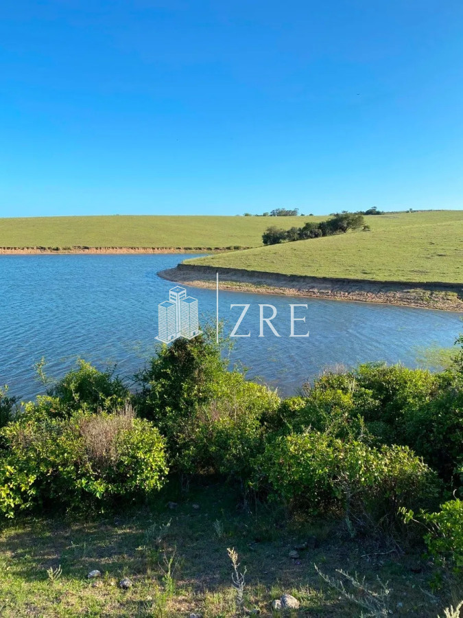 Chacra ID.1088 - Venta de chacra con lago en Garzon