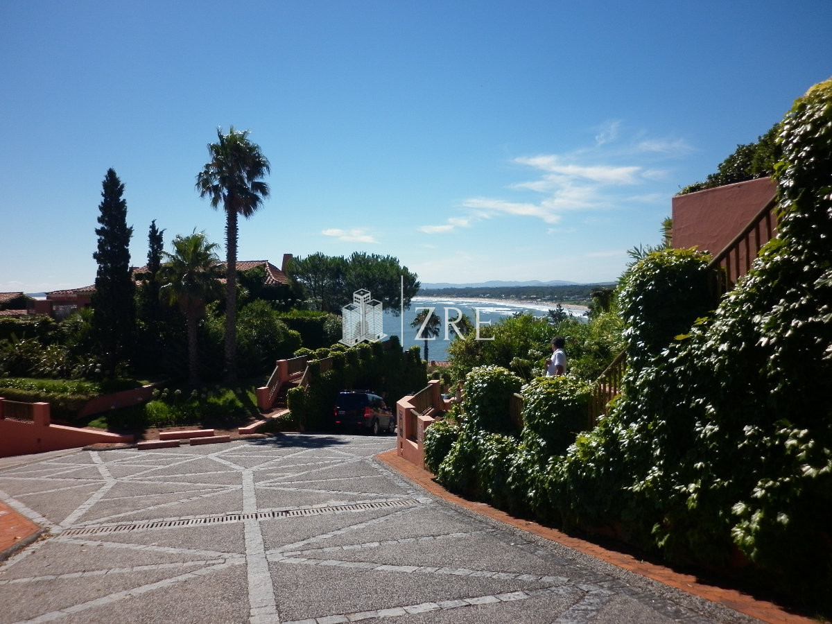 Apartamento ID.905 - Venta apartamento en Punta Ballena, espectacular vista con Parrillero propio