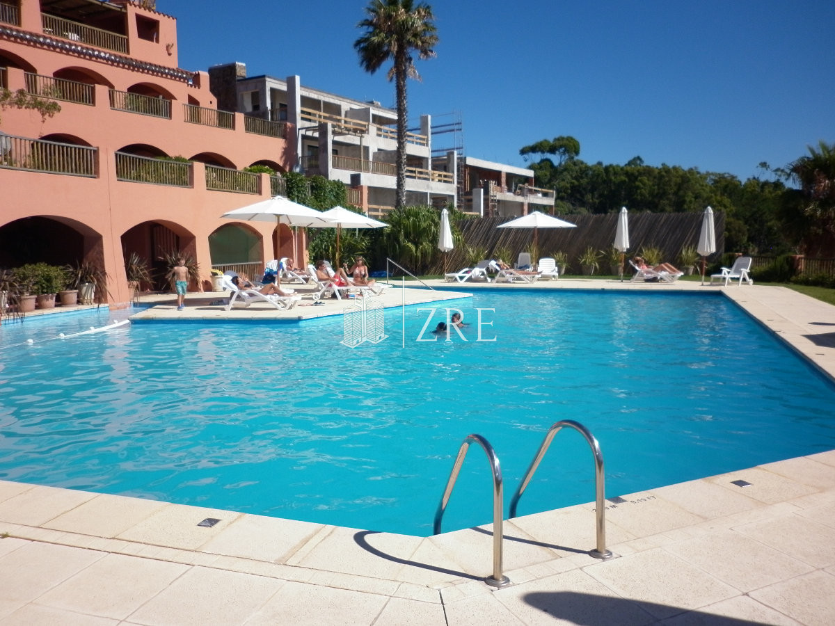 Apartamento ID.905 - Venta apartamento en Punta Ballena, espectacular vista con Parrillero propio