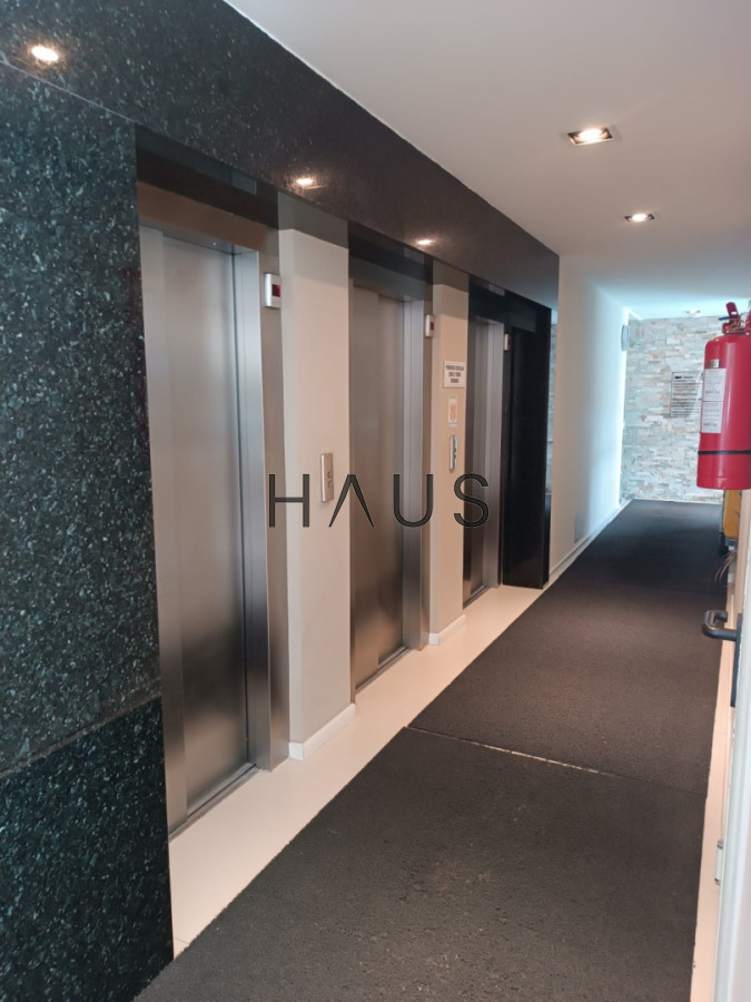 Apartamento ID.716 - Apartamento de dos dormitorios en venta en Punta del Este.-