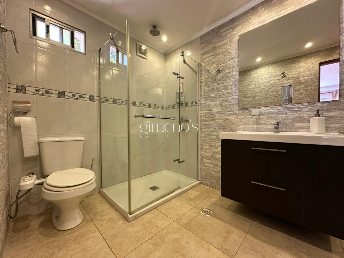 Casa ID.1120 - Casa de 3 dormitorios en venta en playa mansa