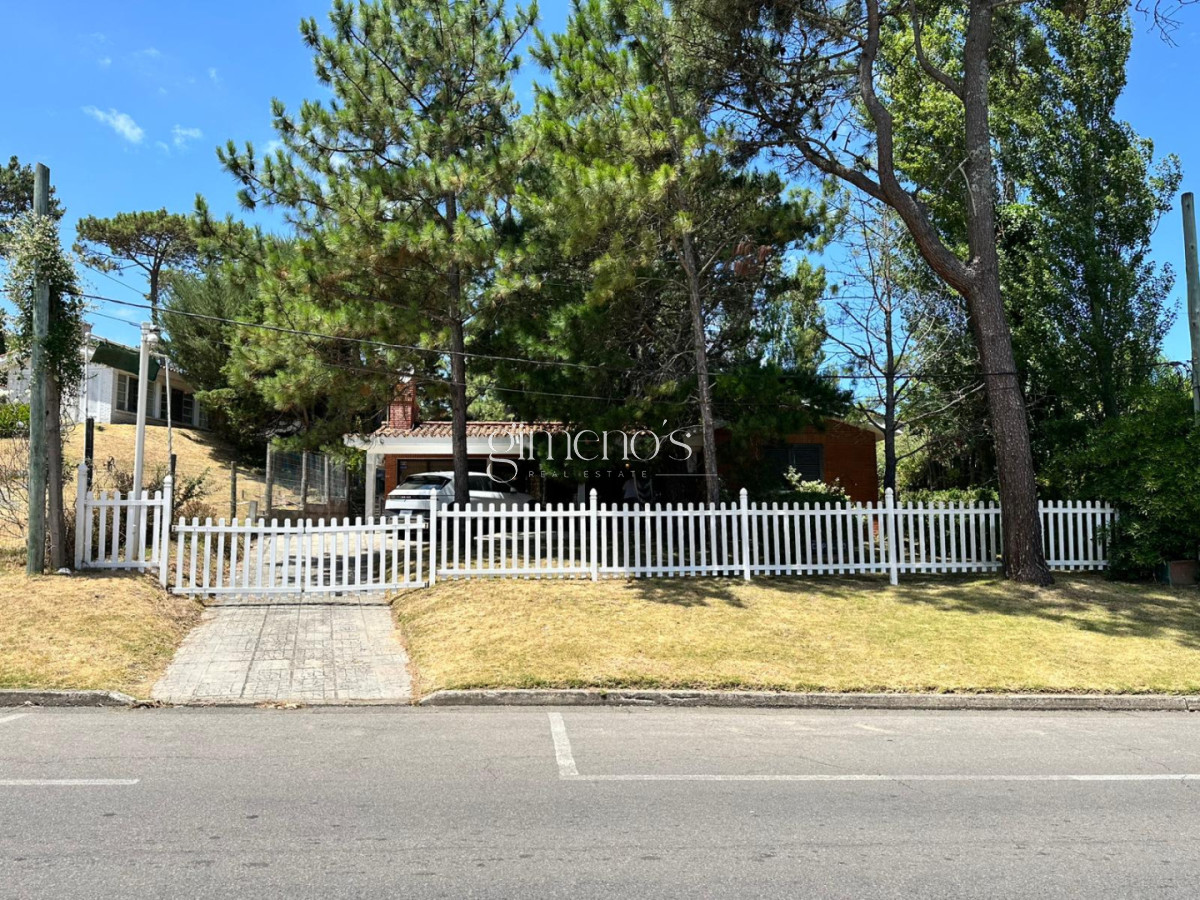 Casa ID.1120 - Casa de 3 dormitorios en venta en playa mansa