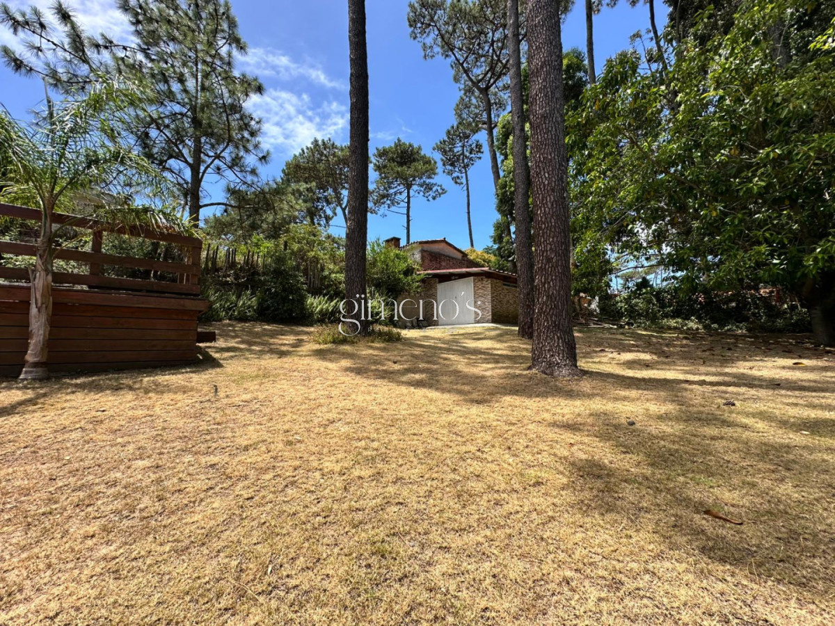 Casa ID.1120 - Casa de 3 dormitorios en venta en playa mansa