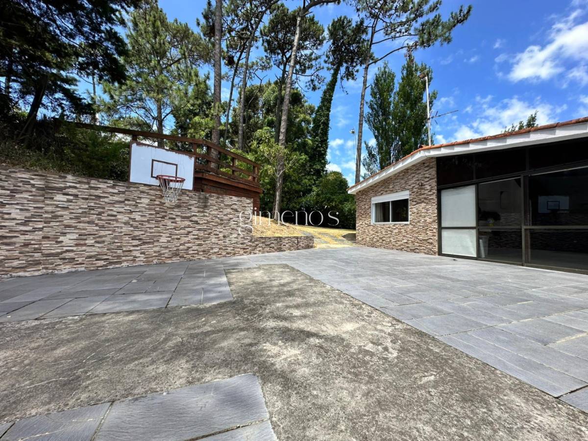 Casa ID.1120 - Casa de 3 dormitorios en venta en playa mansa