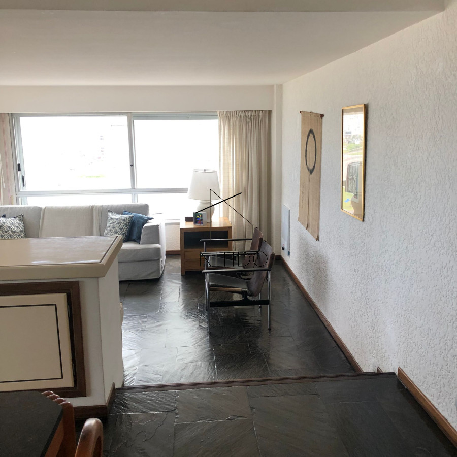 Apartamento ID.552 - Apartamento de 3 dormitorios en venta en Punta del Este