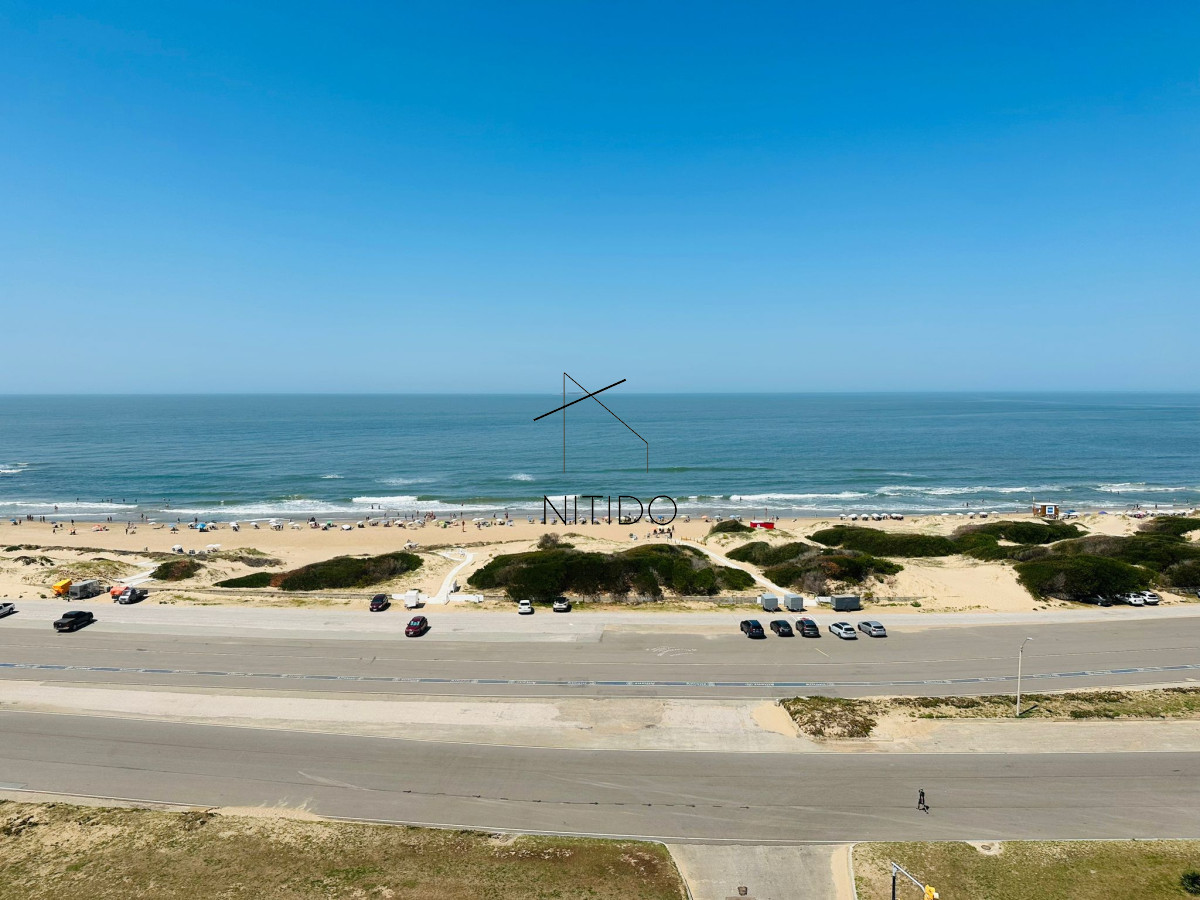 Apartamento ID.552 - Apartamento de 3 dormitorios en venta en Punta del Este