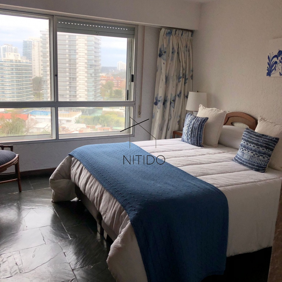 Apartamento ID.552 - Apartamento de 3 dormitorios en venta en Punta del Este