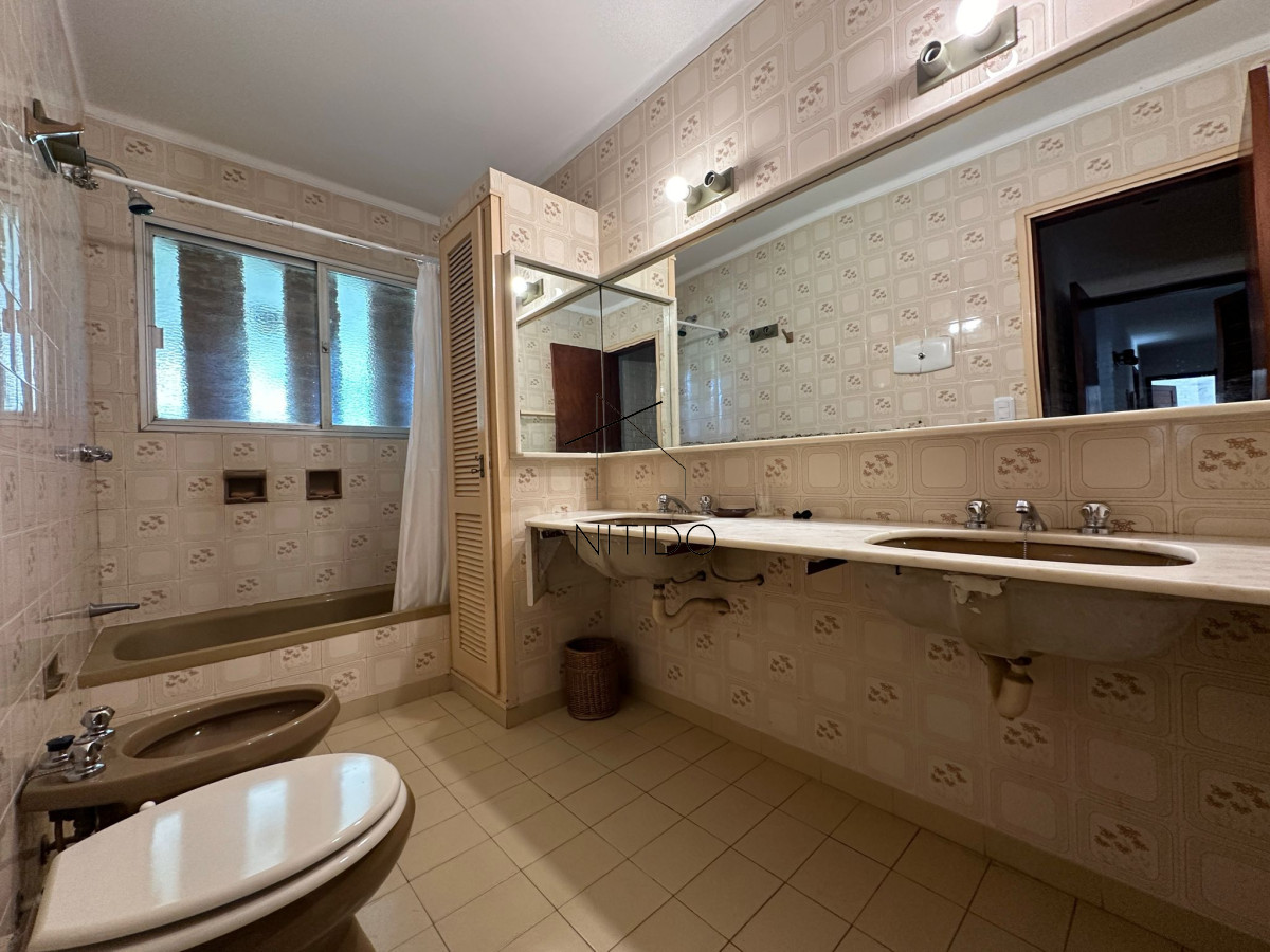 Casa ID.520 - Venta de casa de 3 dormitorios en Punta del Este 