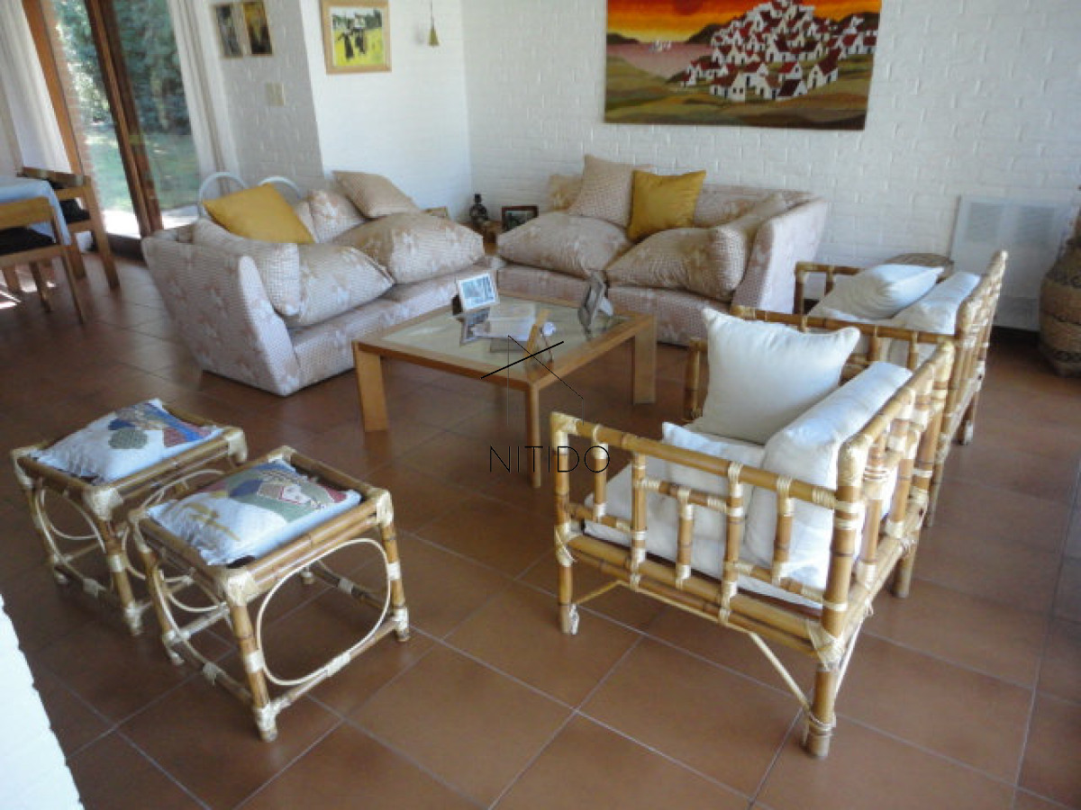 Casa ID.520 - Venta de casa de 3 dormitorios en Punta del Este 