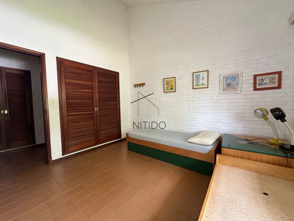 Casa ID.520 - Venta de casa de 3 dormitorios en Punta del Este 