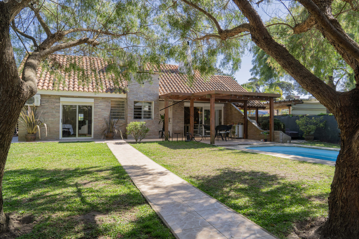 Casa ID.519 - Casa de 3 dormitorios en Venta en San Rafael Punta del Este