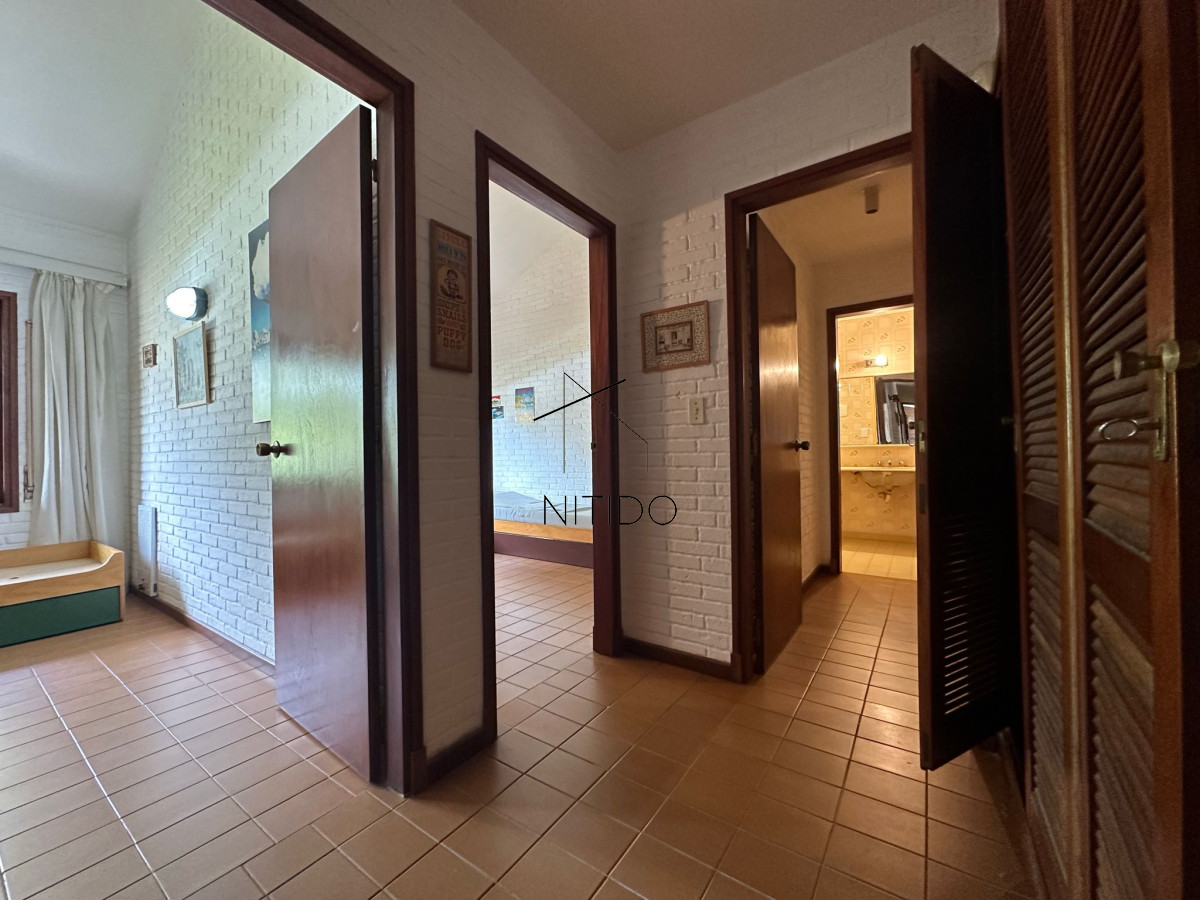 Casa ID.520 - Venta de casa de 3 dormitorios en Punta del Este 