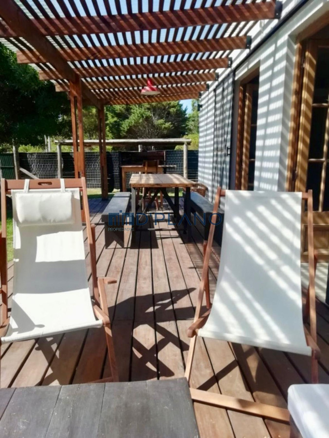Casa ID.127 - CASA EN VENTA EN TIO TOM - PUNTA BALLENA A 200 METROS DEL MAR