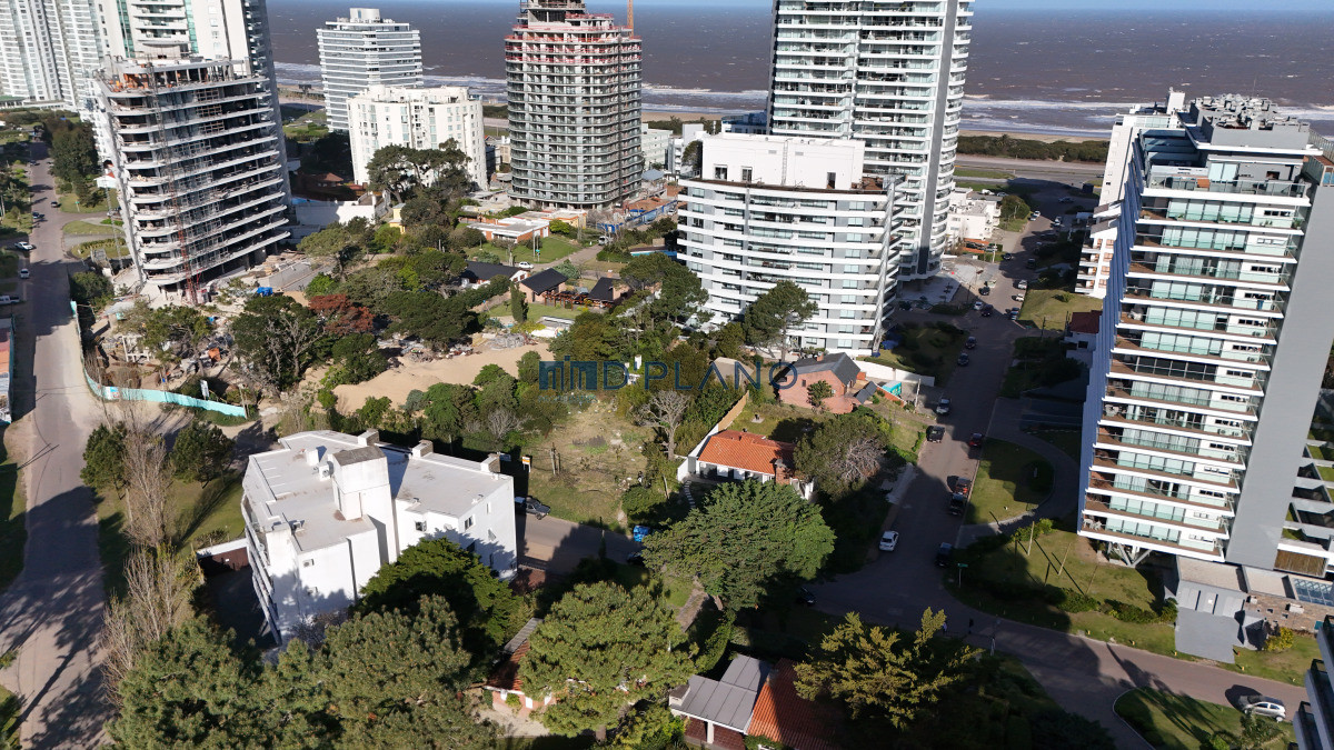 Terreno ID.110 - VENTA DE TERRENO APTO PARA PH 4 PISOS PUNTA DEL ESTE
