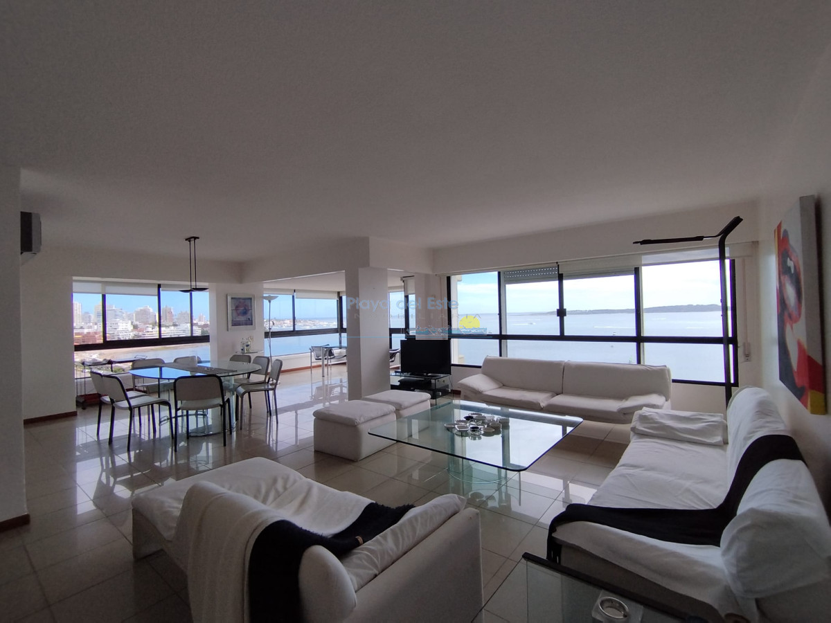 apartamento en venta sobre playa mansa -id-152