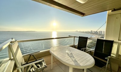 Apartamento en venta y alquiler de 3 dormitorios en Punta del Este