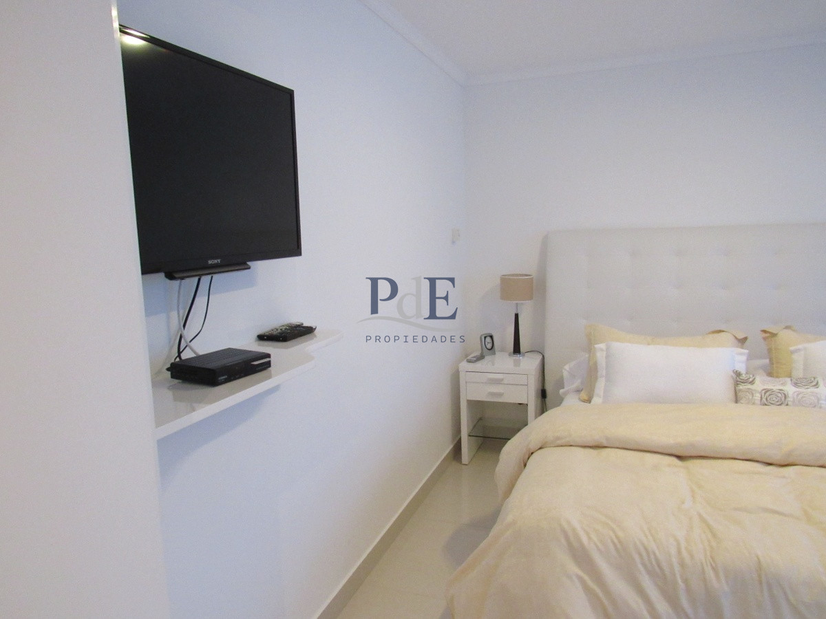 Venta de Apartamento en Playa Mansa - Imagen 20