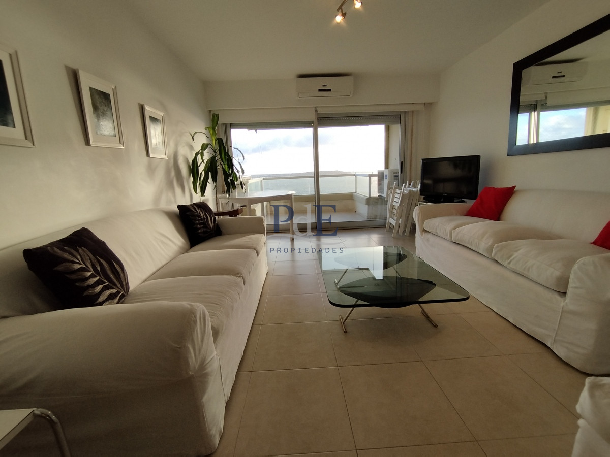 Apartamento en venta frente a playa mansa - Imagen 9