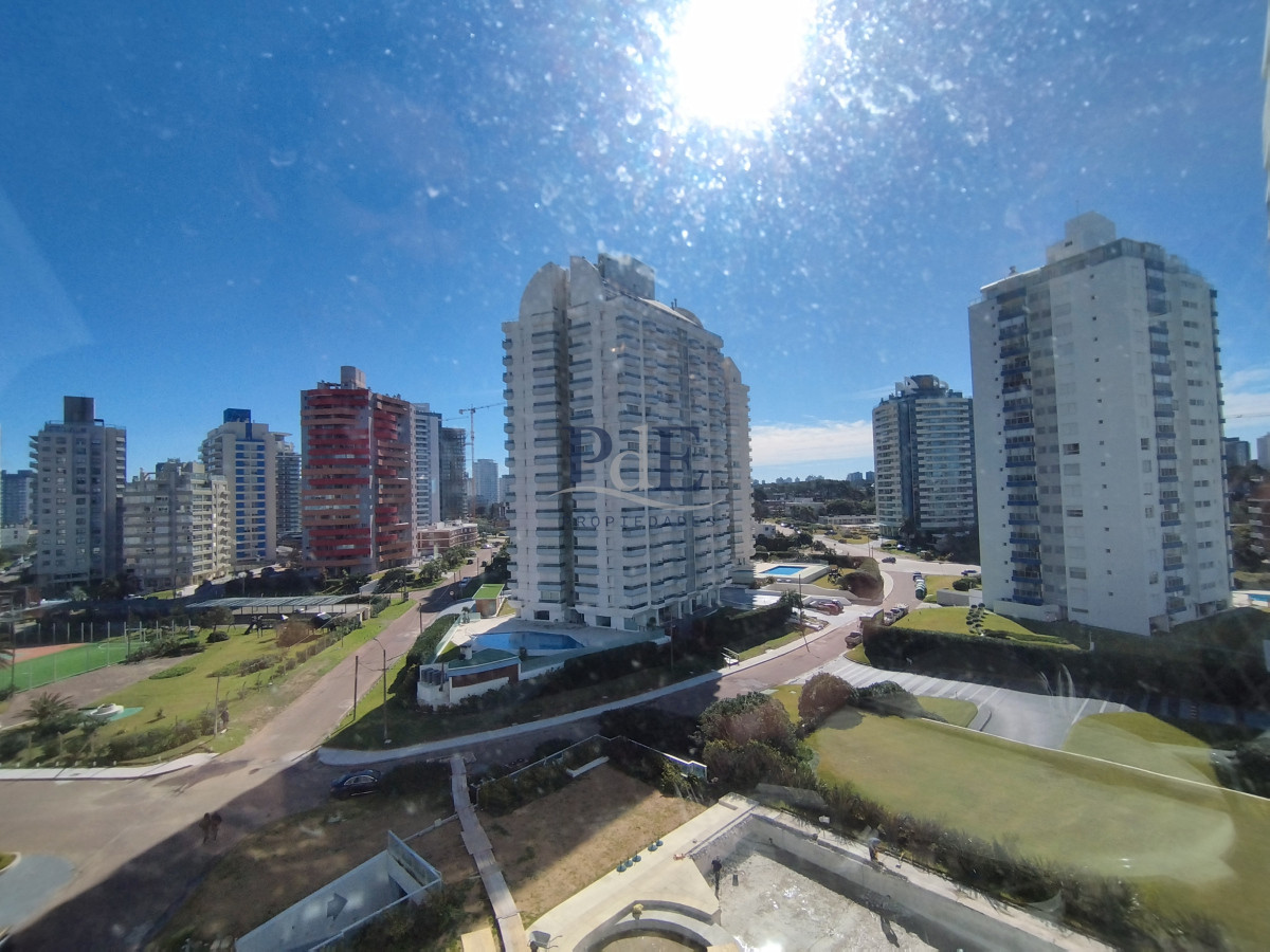  Alquiler y venta de apartamento de dos dormitorios en Punta del Este - Imagen 13