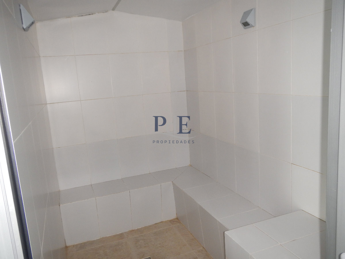 Apartamento en venta y alquiler de  3 dorm en Punta del Este - Imagen 37