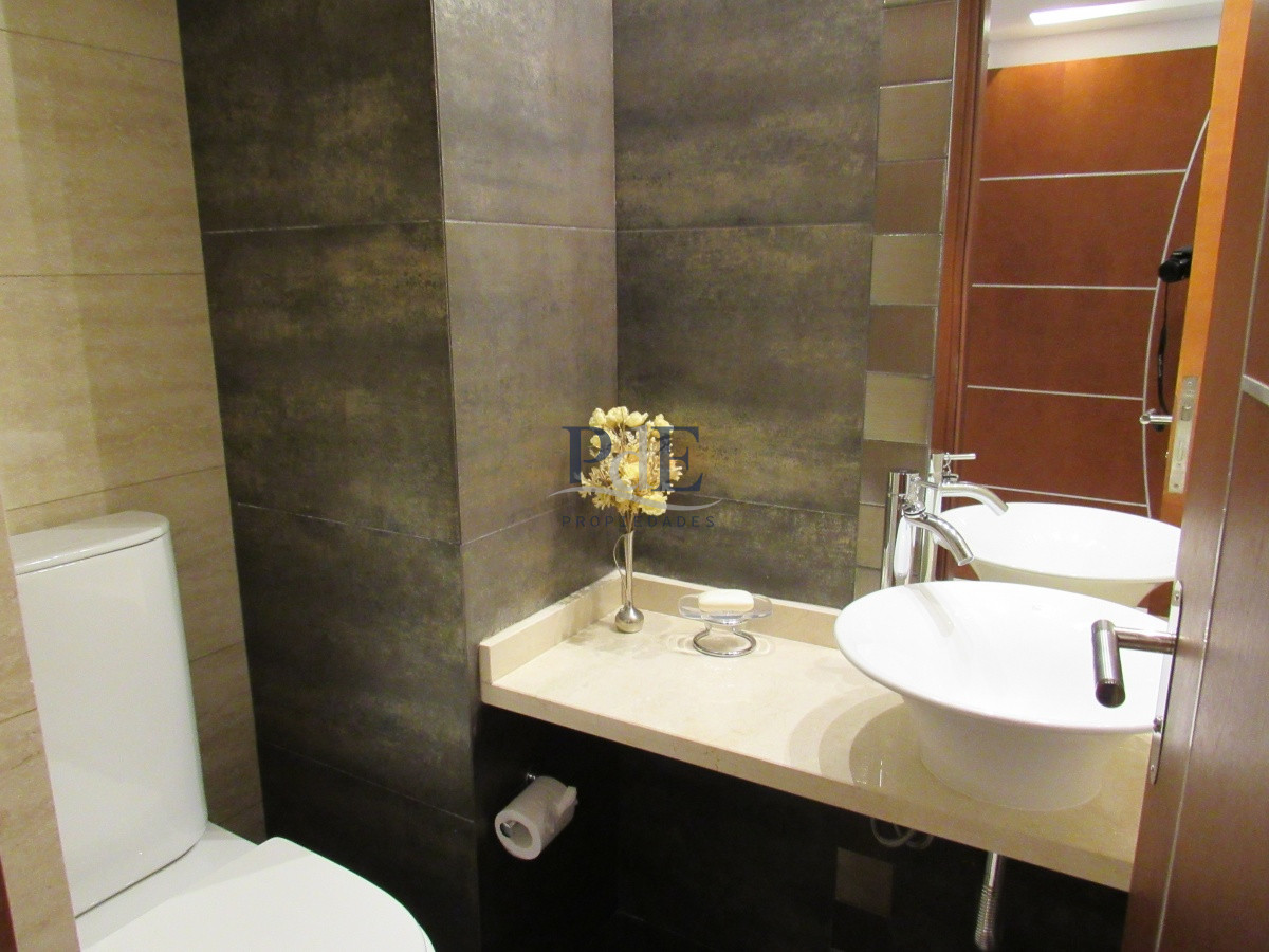 Venta de Apartamento en Playa Mansa - Imagen 12