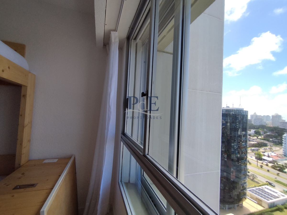 Apartamento de 3 dormtiorios en playa mansa - Imagen 29