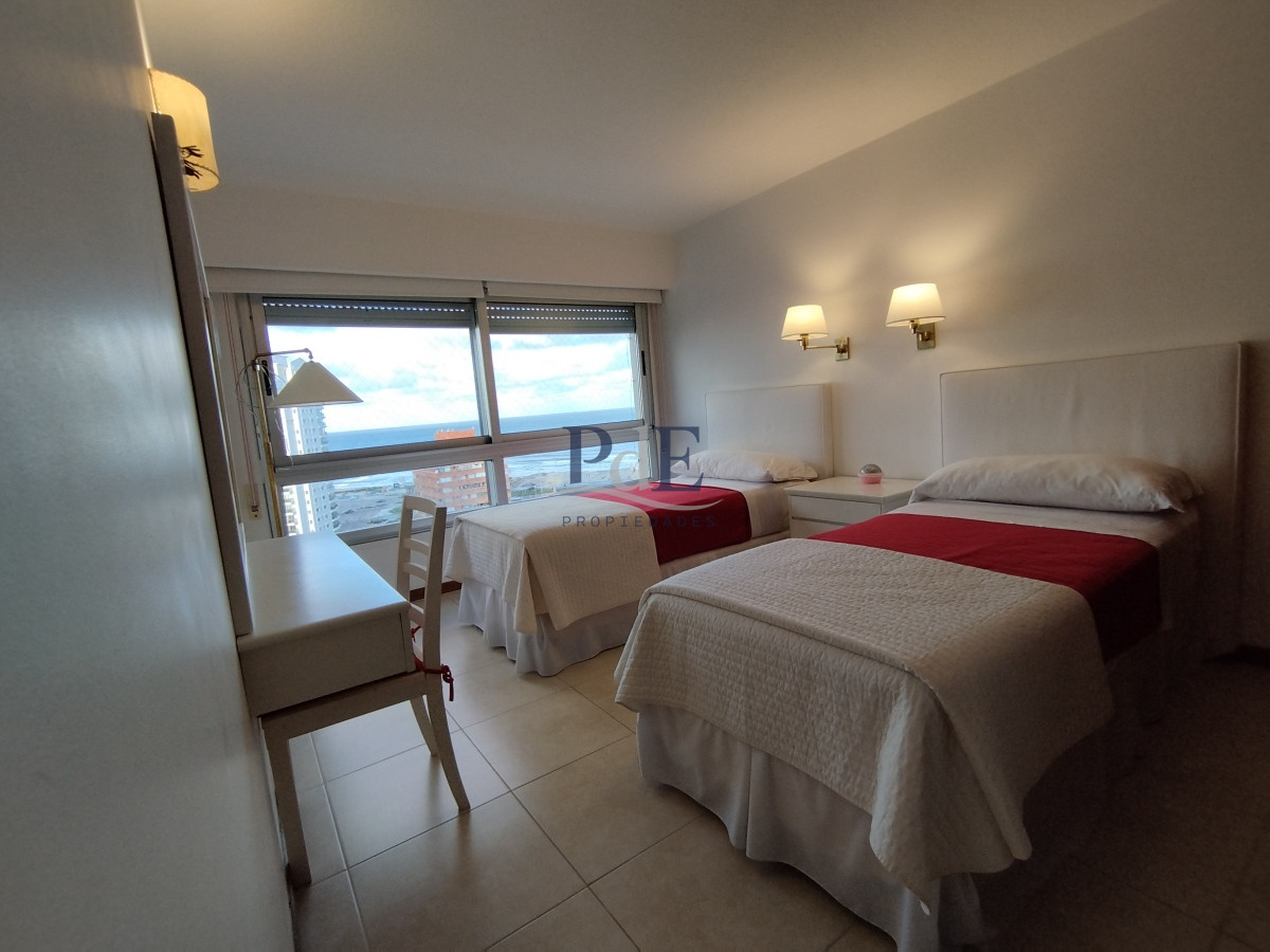 Apartamento en venta frente a playa mansa - Imagen 31