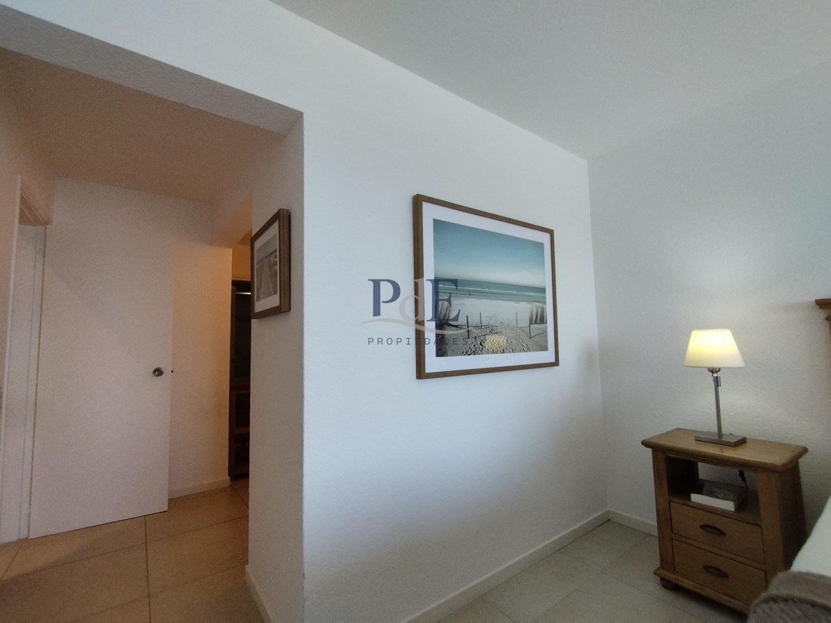 Apartamento de 3 dormtiorios en playa mansa - Imagen 13