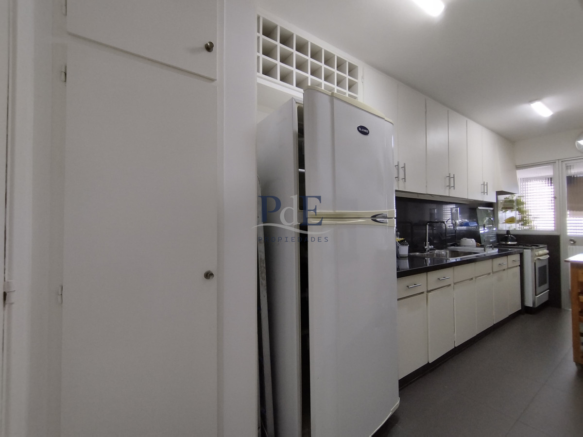 Apartamento de 3 dormtiorios en playa mansa - Imagen 21