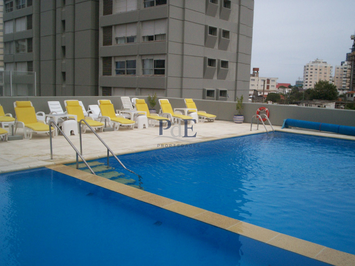  Apartamento de dos dormitorios en venta y alquiler frente al mar Punta del Este - Imagen 37