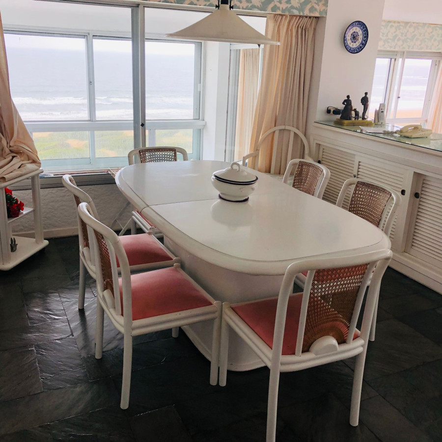 Apartamento ID.2256 - Alquile apartamento de dos dormitorios en Punta del Ester, playa brava