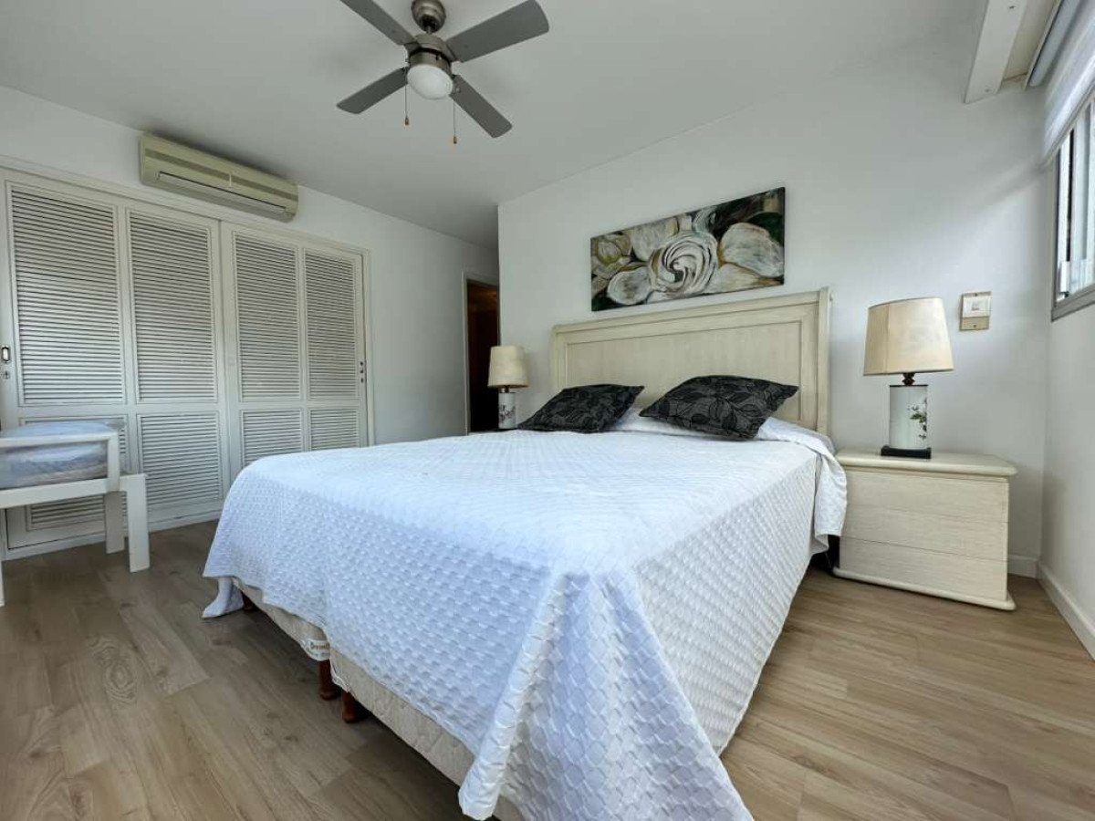 Apartamento ID.2240 - Apartamento de 3 dormitorios en venta y alquiler en Punta del Este