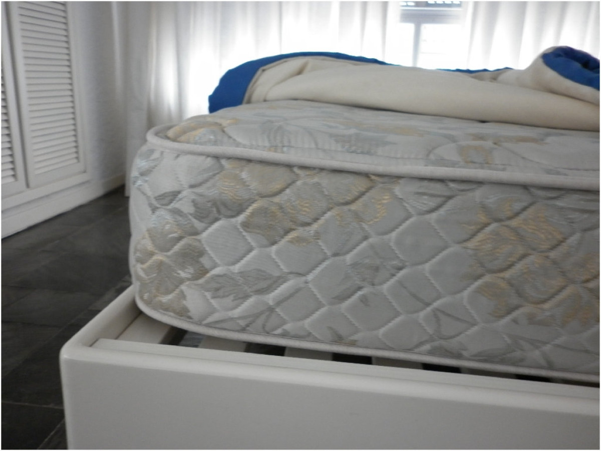 Apartamento ID.2256 - Alquile apartamento de dos dormitorios en Punta del Ester, playa brava