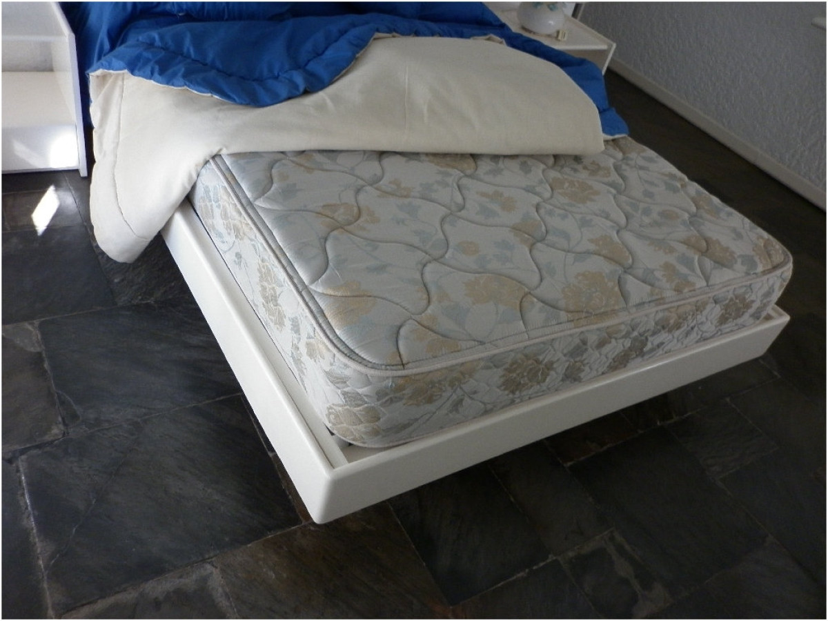 Apartamento ID.2256 - Alquile apartamento de dos dormitorios en Punta del Ester, playa brava