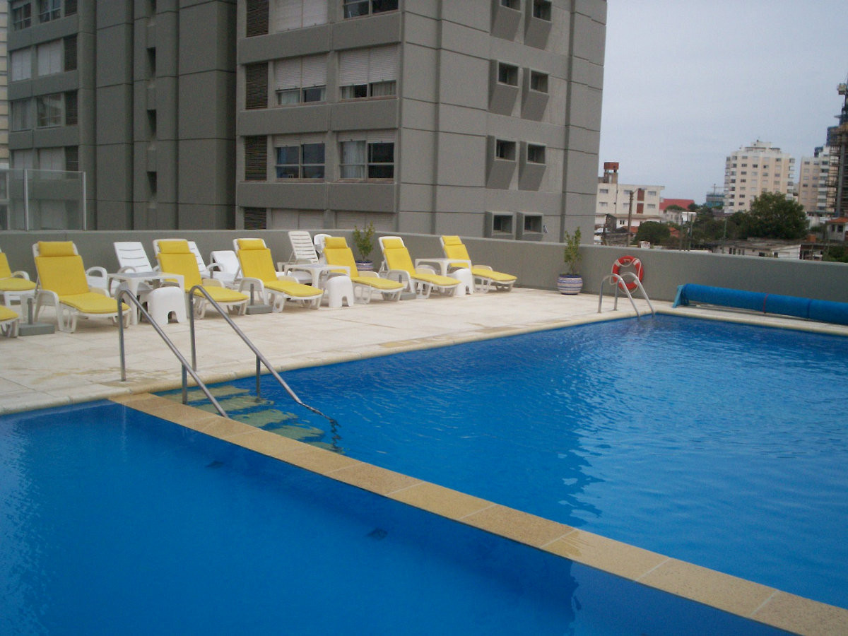 Apartamento ID.2256 - Alquile apartamento de dos dormitorios en Punta del Ester, playa brava