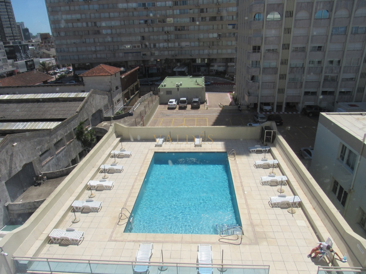 Apartamento ID.3835 - Apartamento en venta  de dos dormitorios en Punta del Este